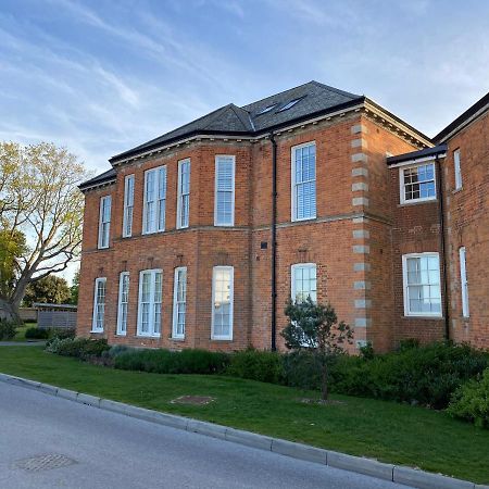 Chichester Luxury One Bed Apartment Екстер'єр фото